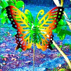 🦋 METAL BUTTERFLY YARD STAKE 🦋